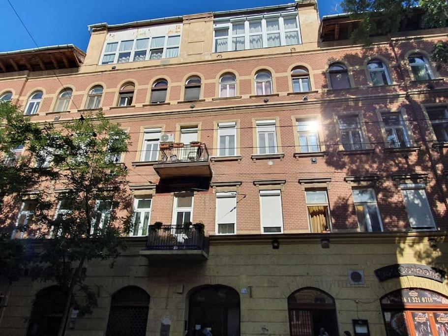 Nefelejcs Near The Keleti Railway Station Lägenhet Budapest Exteriör bild